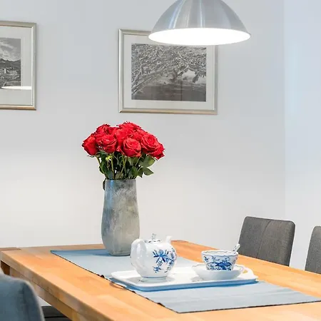 Sweet Escape Apartment Split